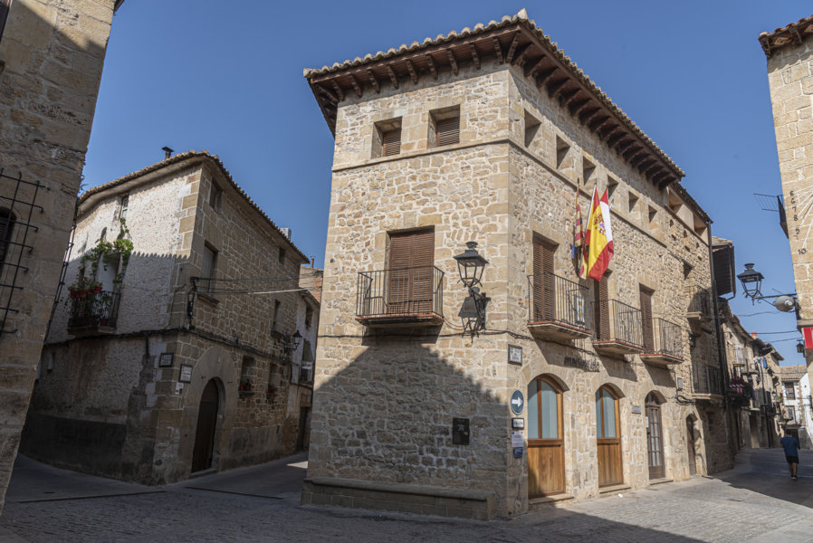Teruel - Cretas 01 - Ayuntamiento.jpg